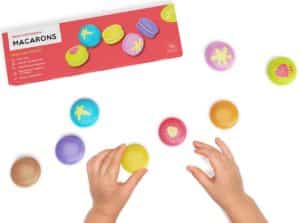 Merle Toys wooden toys - Role play Macarons